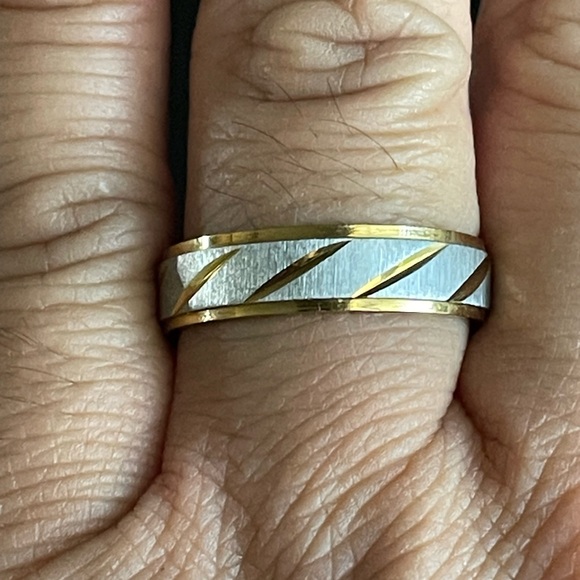 6mm gold silver stainless steel ring for men - Picture 10 of 10